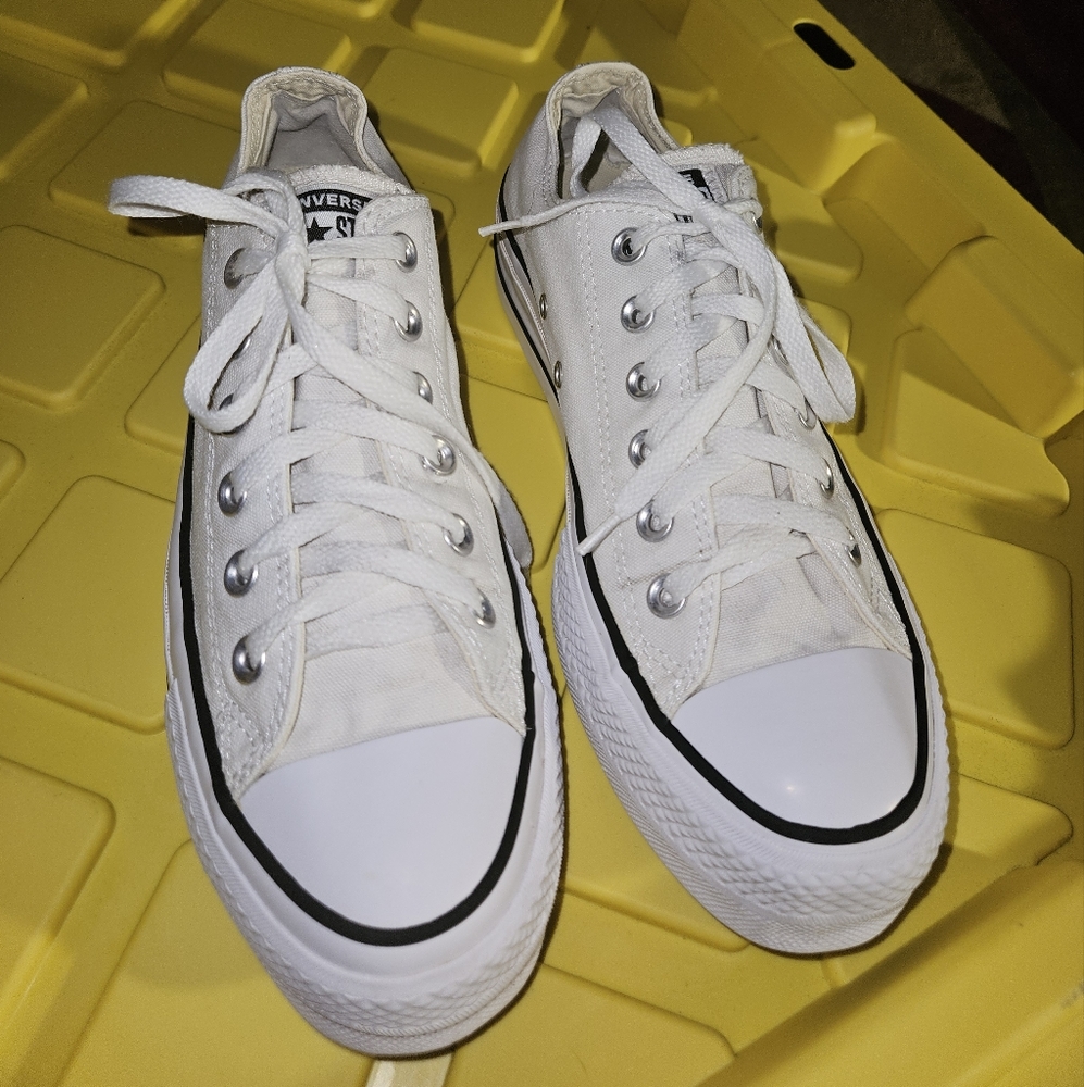 White platform converses